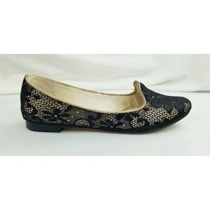 Vince Camuto Size 8M Women's Black Lace Slip On Closed Toe Comfort Padded Flats